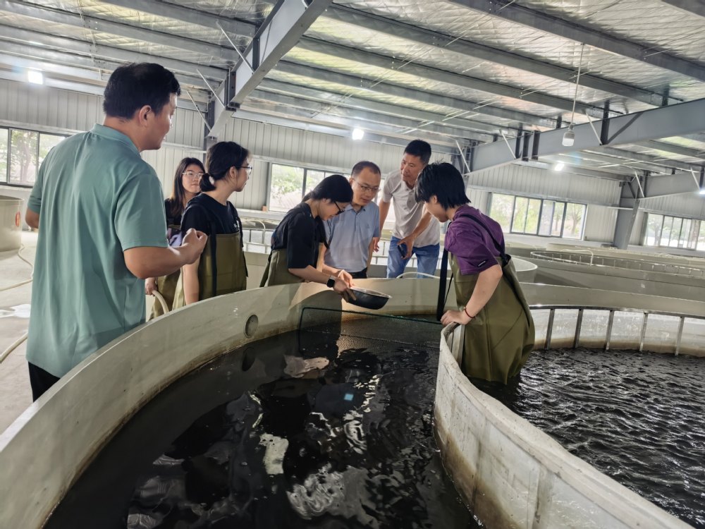 深耕实践育人  暖心护航成长 ——学院党委书记带队走访水产养殖学专业实习基地